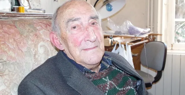 photo  hubert deuley, ici en 2017, est décédé dimanche 2 janvier, à l’âge de 94 ans.  &copy;  archives ouest-france 