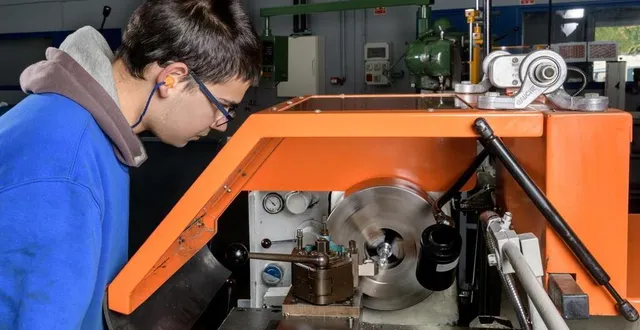 photo  les jeunes à partir de 15 ans vont pouvoir s’inscrire à cette formation.  &copy;  fédération nationale des écoles de production 