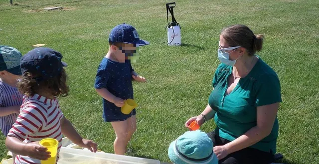 photo  le relais petite enfance dispose d’un listing de toutes les assistantes maternelles du pays fléchois.  &copy;  archives illustration le courrier de l’ouest 
