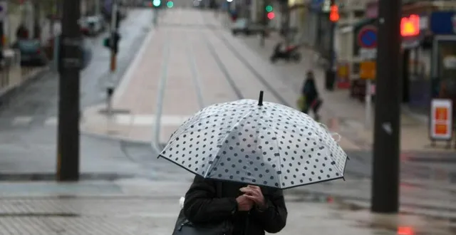 photo  la pluie se poursuivra toute la journée de dimanche.  &copy;  archives le maine libre denis lambert 