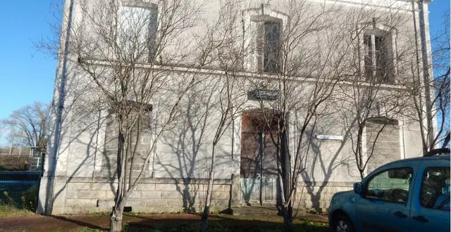 photo  les travaux d’aménagement de l’ancienne gare devraient démarrerprochainement.  &copy;  le maine libre 