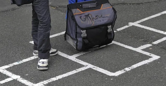 photo  après l’apparition de 44 cas de covid-19, l’école primaire de lombron ferme ses portes.  &copy;  archives 