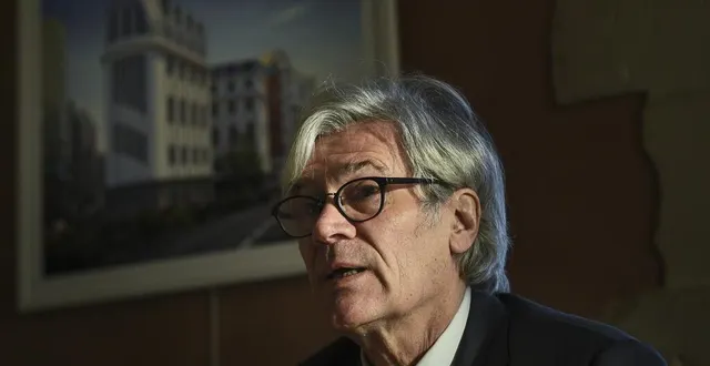 photo  stéphane le foll ambitionne d’élever la ville sur elle-même.  &copy;  photo le maine libre – denis lambert 