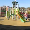 photo une aire de jeux pour les plus jeunes a été installée en décembre près du city-stade.