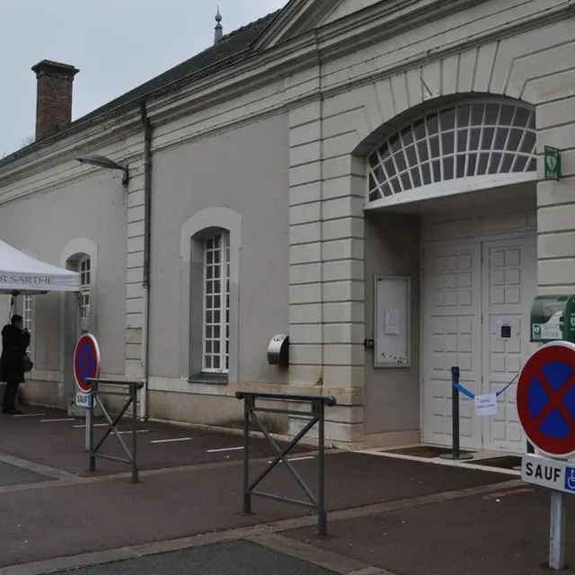 photo le centre de vaccination proposera des tests antigéniques toute cette semaine, de 18 heures à 20 heures.  ©  le maine libre