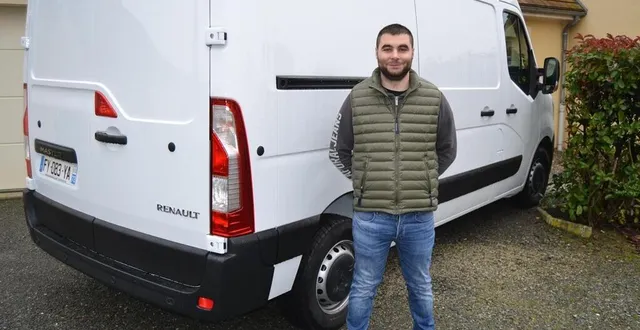 photo  fabien besnard est sur le pont tous les jours même s’il n’a pas encore installé sa pub sur le fourgon.  &copy;  le maine libre 