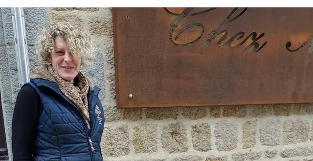 photo  vendredi, à 20 h 30, le café-concert chez marine propose un spectacle musical avec fred tousch (guitare, trompette et tambourin) et antoine simoni (ukulélé, basse).  &copy;  ouest-france 