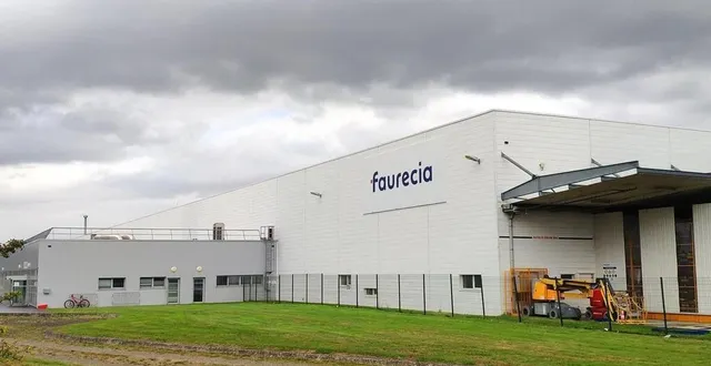 photo  l’usine faurecia, à caligny, dans l’orne.  &copy;  archives ouest-france 