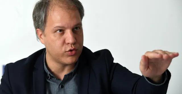 photo  grégory blanc, élu du canton d’angers 2 et chef de file de la minorité, a présenté les propositions du groupe minoritaire pour profiter de la manne inespérée des droits de mutations (45 m€ de plus que prévu en 2021).  &copy;  co - laurent combet 