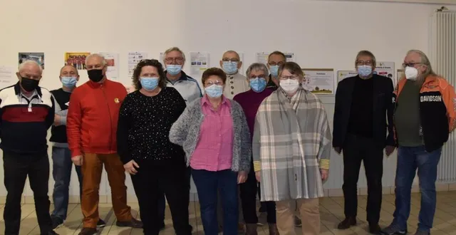 photo  les membres du bureau au complet  &copy;  le maine libre 