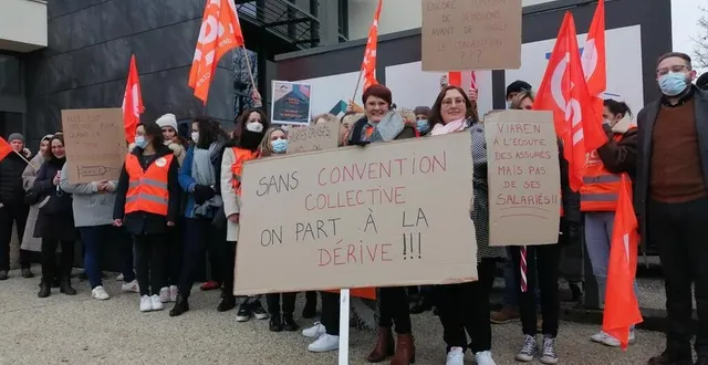 photo  une vingtaine de salariés de viaren, filiale d’une filiale du crédit agricole, était en grève jeudi 27 janvier pour réclamer une hausse des salaires.  &copy;  le maine libre 