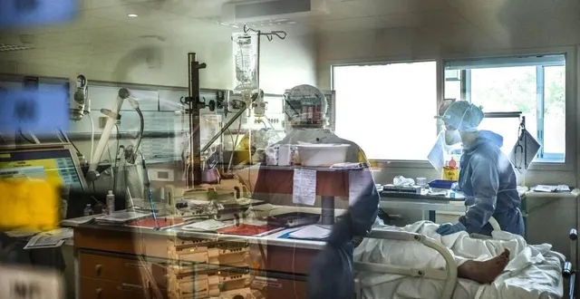 photo  actuellement, les hospitalisations en sarthe montent à 90 dont huit personnes en réanimation.  &copy;  archives le maine libre – denis lambert 