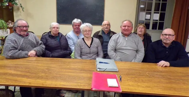 photo  quelques-unes des 24 personnes qui étaient présentes à l’assemblée générale de la boule de fort « l’espérance ».  &copy;  le maine libre 