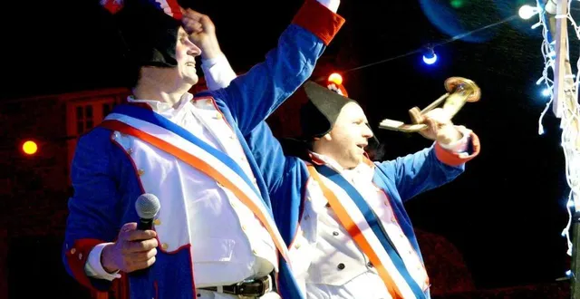 photo  comme quoi on peut être un élu et savoir s’amuser, nos deux élus l’ont encore une fois prouvé samedi soir.  &copy;  ouest-france 