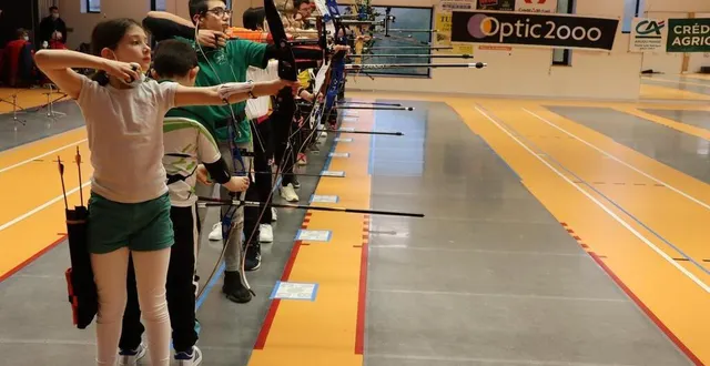 photo  trois flèches chacun, à 18 mètres des cibles, tous sur la même ligne.  &copy;  ouest-france 