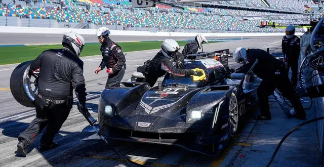 photo  un problème électrique prive la cadillac de s. bourdais d’un très bon résultat.  &copy;  lat images – galstad 