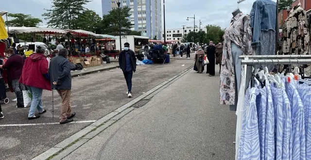 photo  le marché de perseigne, à alençon.  &copy;  archives ouest-france 