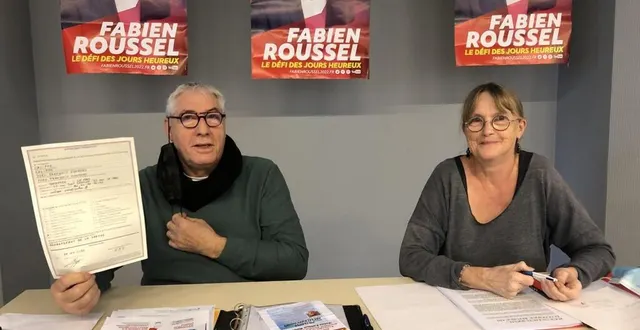 photo  yves calippe a donné son parrainage de conseiller départemental à fabien roussel.  &copy;   le maine libre 