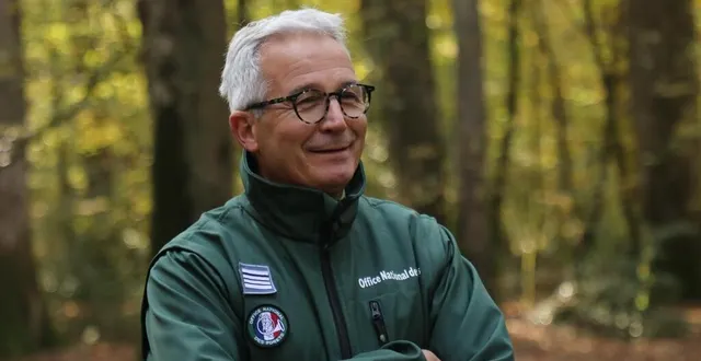 photo  hervé daviau, responsable onf de l’unité territoriale sarthe – mayenne.  &copy;  ouest-france 