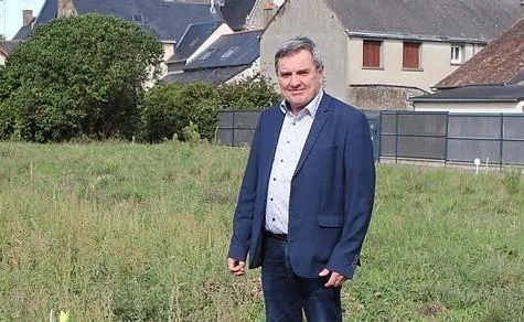 photo  jean-yves denis, maire de crosmières.  &copy;  archives le maine libre 