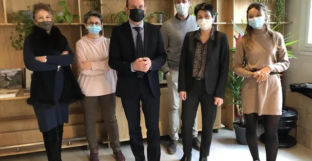 photo  l’équipe du caue de la sarthe, dont le président emmanuel franco et la directrice céline levrard, s’est réunie pour présenter les projets et axes 2022.  &copy;  le maine libre 