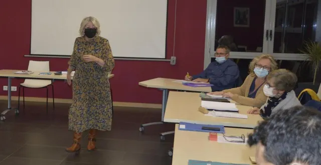 photo  premier conseil municipal de l’année pour les élus.  &copy;  le maine libre 