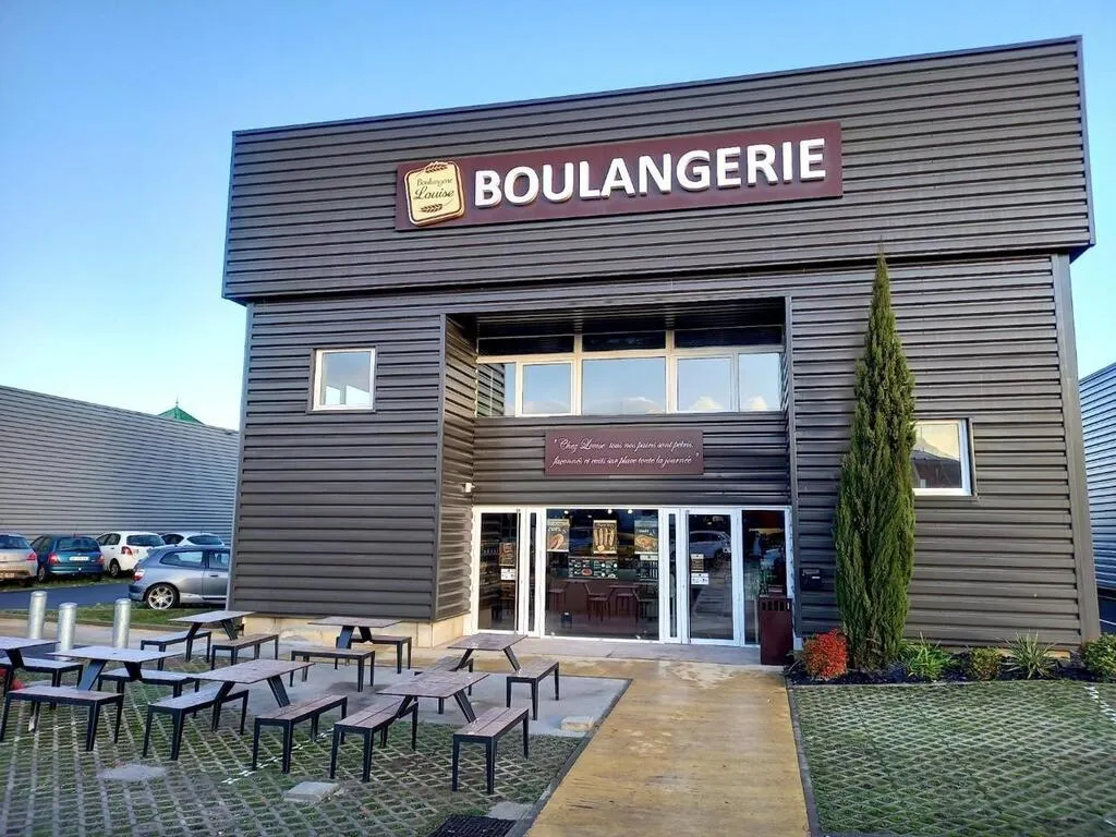À Ifs, la boulangerie Louise a (déjà) trouvé sa place