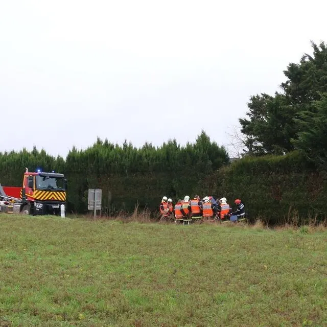 photo une collision entre une voiture et un poids lourd est survenue à coulongé. c'est le deuxième accident mortel de la journée du 10 février 2022.  ©  ouest-france