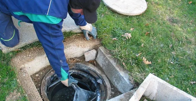 photo  75 % des fosses septiques des communautés de communes loué brûlon noyen et de la champagne conlinoise et du pays de sillé sont non conformes aux exigences de la loi sur l’eau.  &copy;  archives ouest france 