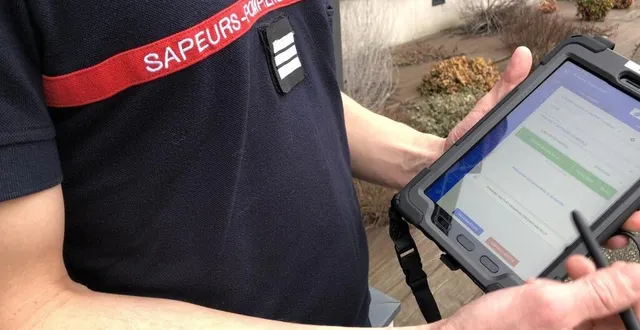 photo  d’ici juin 2022, 80 tablettes connectées seront déployées dans l’ensemble des centres d’incendie et de secours de la sarthe.  &copy;  ouest-france 