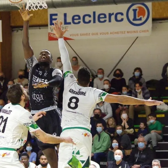 Le Rennais Cheick Sekou-Condé a terminé meilleur marqueur du match avec 25 points. Ouest-France photo le rennais cheick sekou-condé a terminé meilleur marqueur du match avec 25 points. © ouest-france