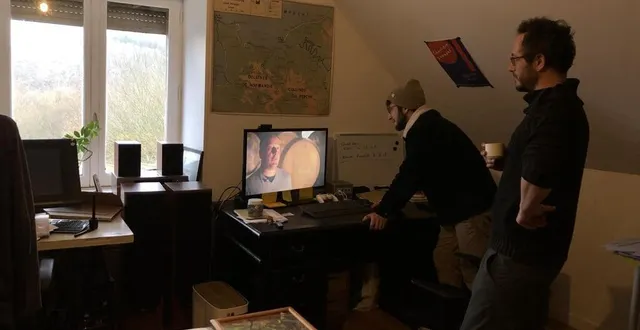 photo  arthur allizard et clément majchrzak, ont cofondé le tiers-lieu la menuise, à bréel (commune déléguée d’athis-val-de-rouvre).  &copy;  ouest-france 