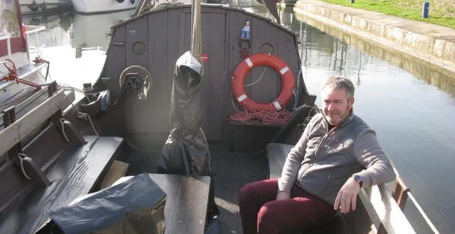 photo  jean-yves lucotte le visage, un breton qui s’est pris de passion pour la navigation fluviale et le port du mans (sarthe).  &copy;  ouest-france 
