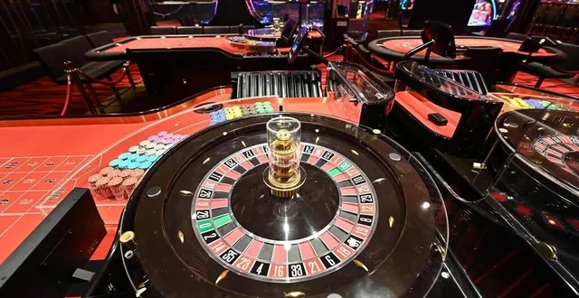 photo  la salle de jeu d’un casino. photo d’illustration.  &copy;  archives franck dubray / ouest-france 