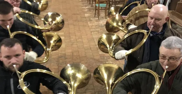 photo  la maîtrise de la trompe de chasse est un apprentissage de longue haleine.  &copy;  le maine libre 