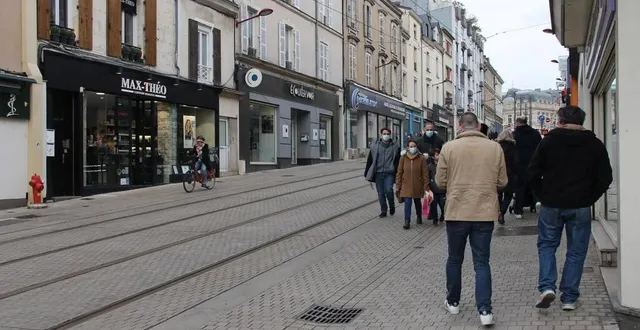 photo  dans le haut de la rue gambetta, au mans (sarthe), toutes les cases commerciales sont désormais occupées.  &copy;  ouest-france 