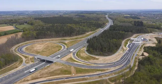 photo  l’échangeur de l’huisne sarthoise met les communes avoisinantes à 1 h 30 de paris.  &copy;  thomas bregardis/ouest-france 