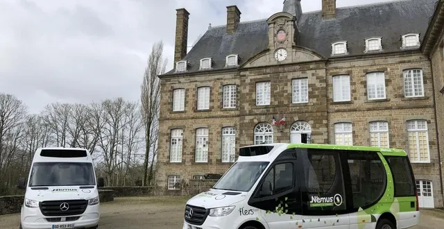 photo  deux nouveaux minibus renouvellent la flotte du transport à distance de flers agglo, dans l’orne.  &copy;  ouest-france 