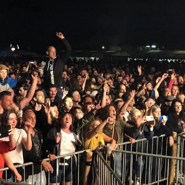 photo les festivaliers d’on s’rebiche à cerisy-belle-étoile (orne) devant la rue kétanou, le samedi 4 septembre 2021.  ©  archives ouest-france