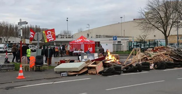 photo  le centre technique de la chauvinière, au mans (sarthe) est bloqué ce mercredi 23 février 2022. aucune collecte de déchets ne peut donc être assurée.  &copy;  ouest-france 