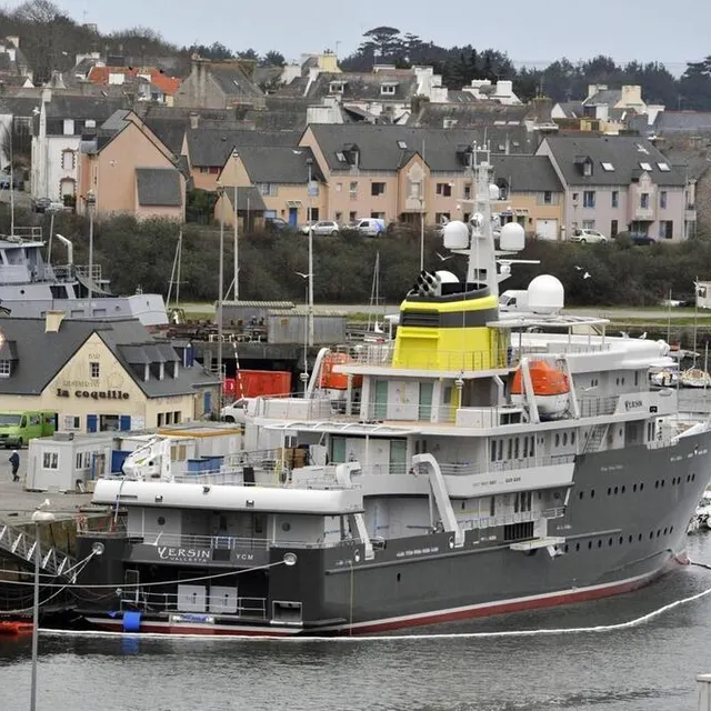 photo le navire de voyage et de recherche de françois fiat, construit par piriou, est à vendre.  ©  archives