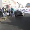 photo  très déterminés, les membres du collectif font circuler la pétition et affichent leur opposition au projet éolien dans la commune. 