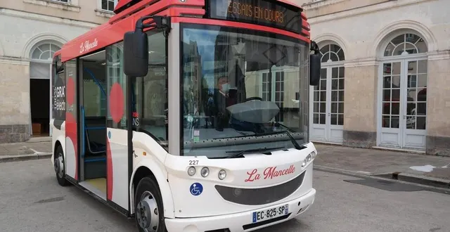 photo  la mancelle, navette gratuite et électrique en centre-ville du mans.  &copy;  archives ouest-france. 