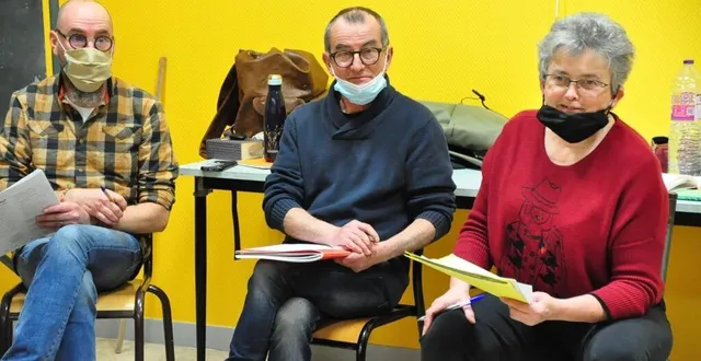 photo  marylène souchard est la présidente de cette nouvelle association environnementale. elle est ici au côté de patrice touchard, trésorier, et de mickaël moreau-chauvin, vice-président.  &copy;  le maine libre 