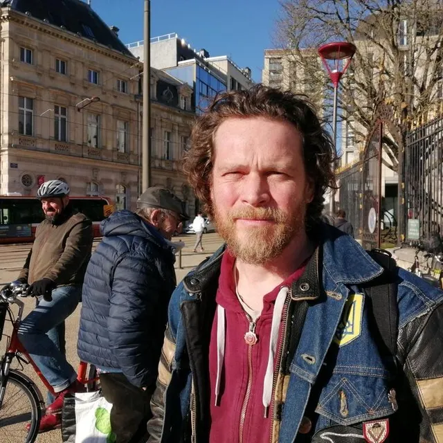 photo alexis, 46 ans, s’informe surtout via des médias ukrainiens indépendants.  ©  le maine libre