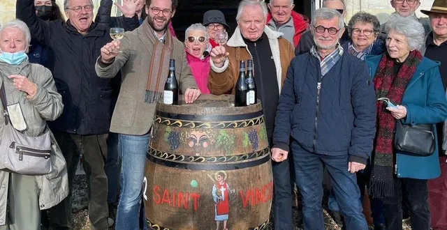 photo  jean de malherbe (debout au tonneau) et ses complices espèrent une importante participation.  &copy;  le maine libre 