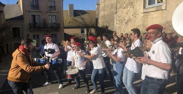 photo  la « dragon’s banda » était présente pour le tournage du clip de « sans prétention ».  &copy;  le maine libre 