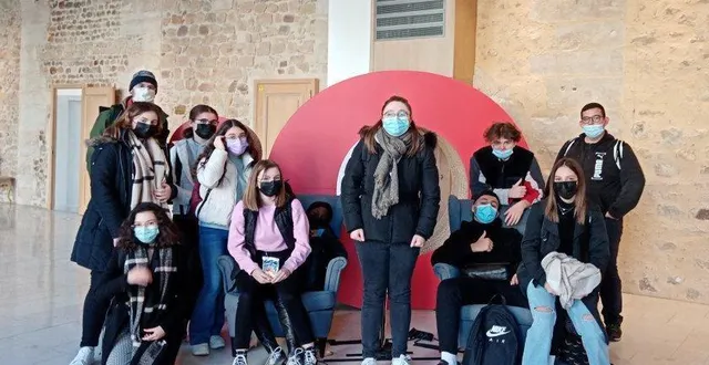 photo  des élèves du lycée les horizons ont débattu de citoyenneté et de santé.  &copy;  ouest-france 