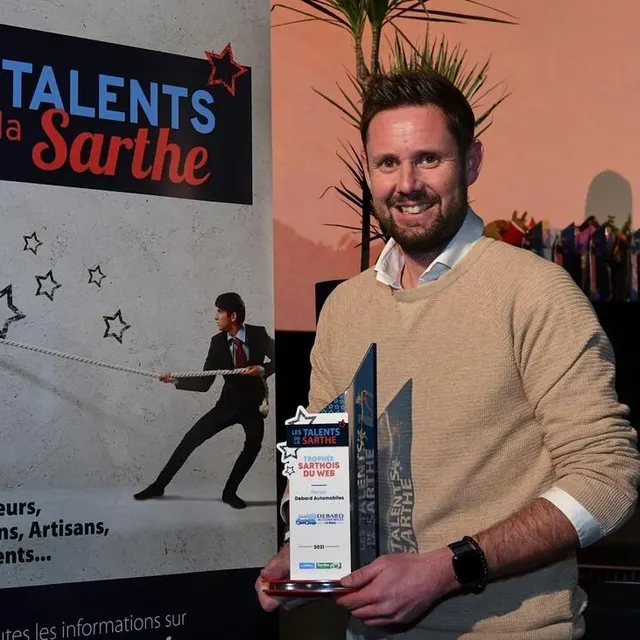 photo jean charles rioton
éducateur sportif du club de tennis de l’anille braye  ©  yvon loue