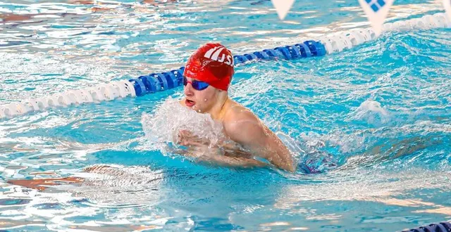 photo  elijah bourgoin des js allonnes s’est imposé sur 100 m brasse  &copy;  photo ml 